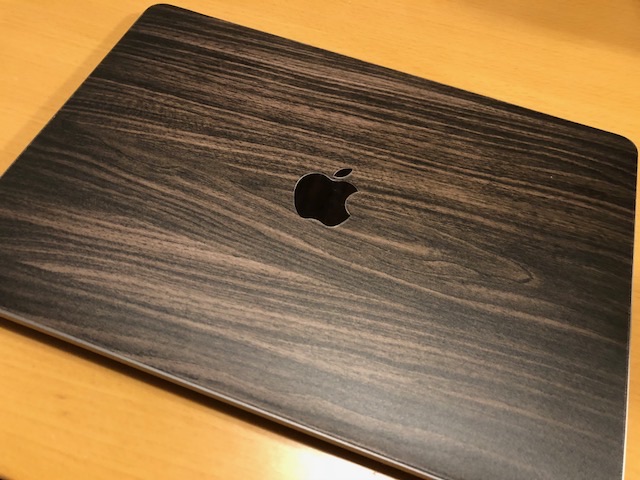 MacBook Proのシール