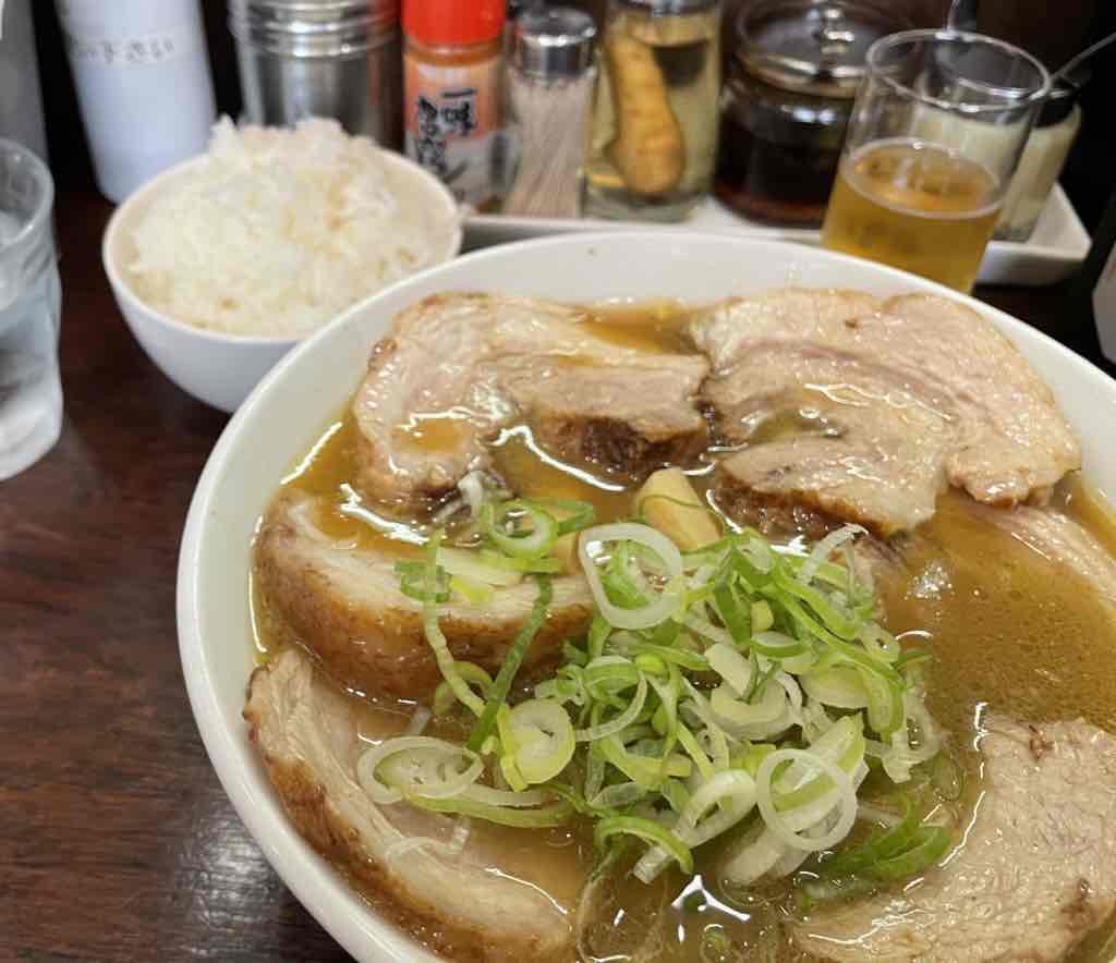 スーパー銭湯近くのラーメン屋